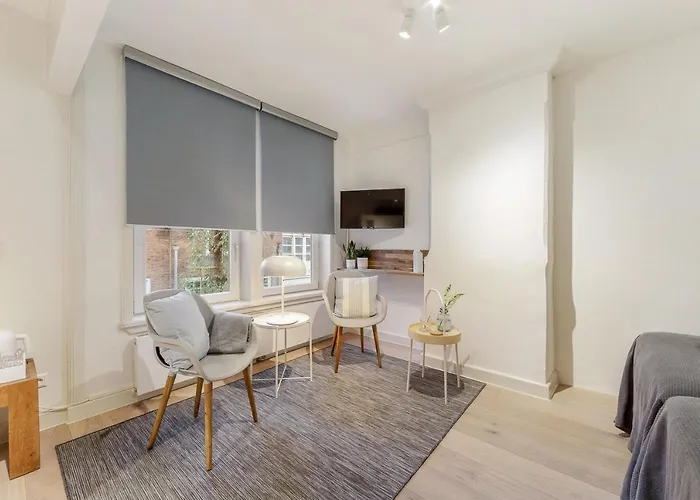 Adam\'S Suite